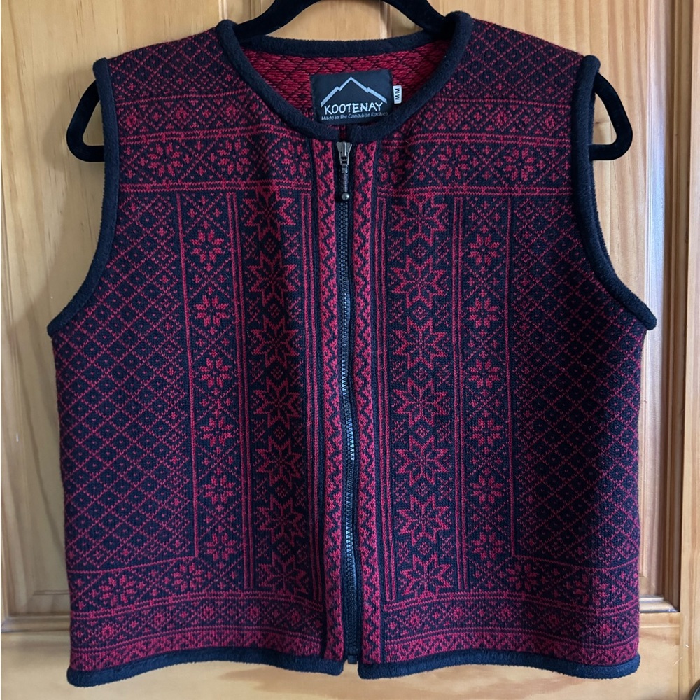 Kootenay 100% Wool Knit Vest | Made in Canada | Red & Black | Size M